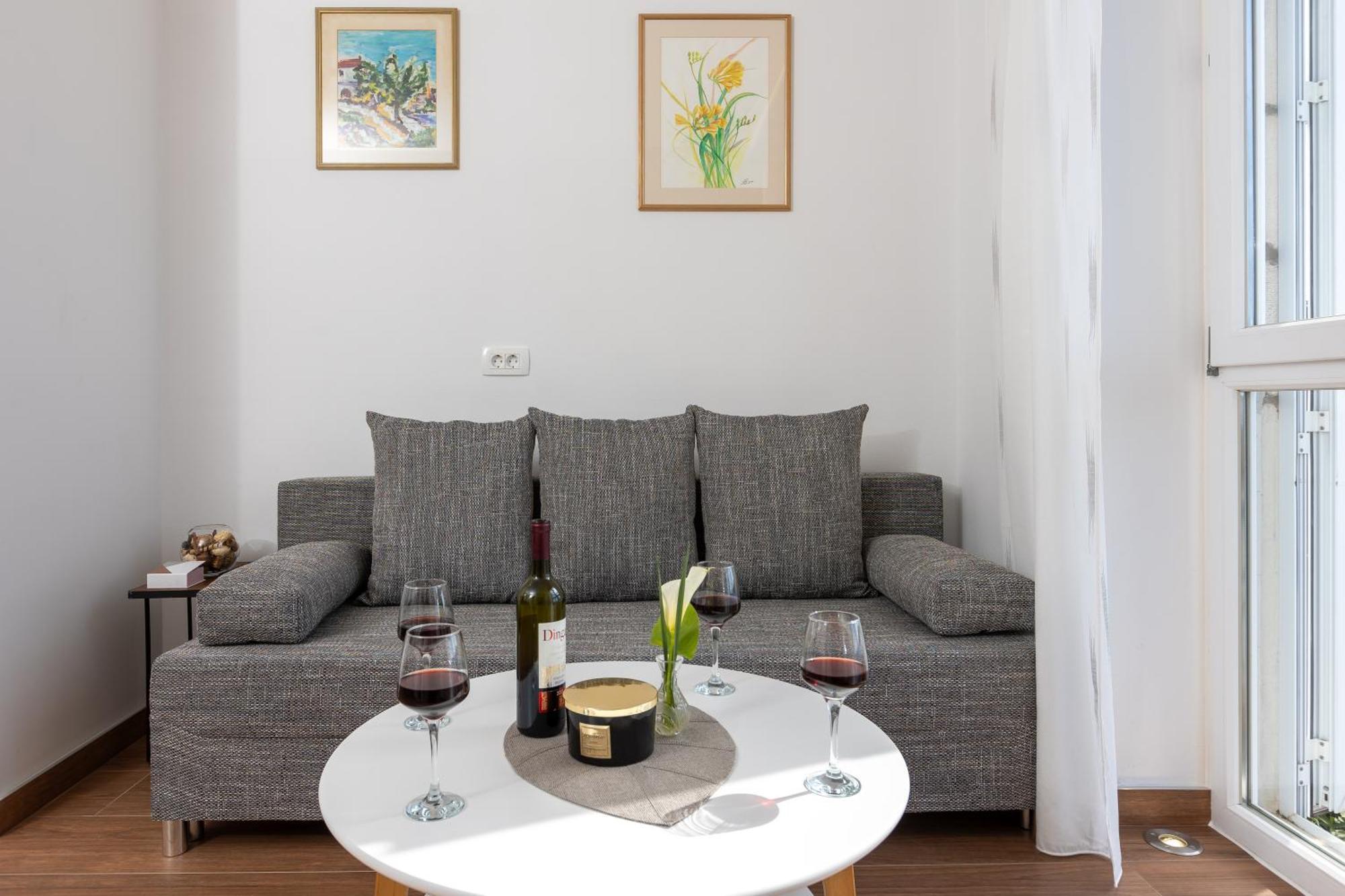 Flora Apartament