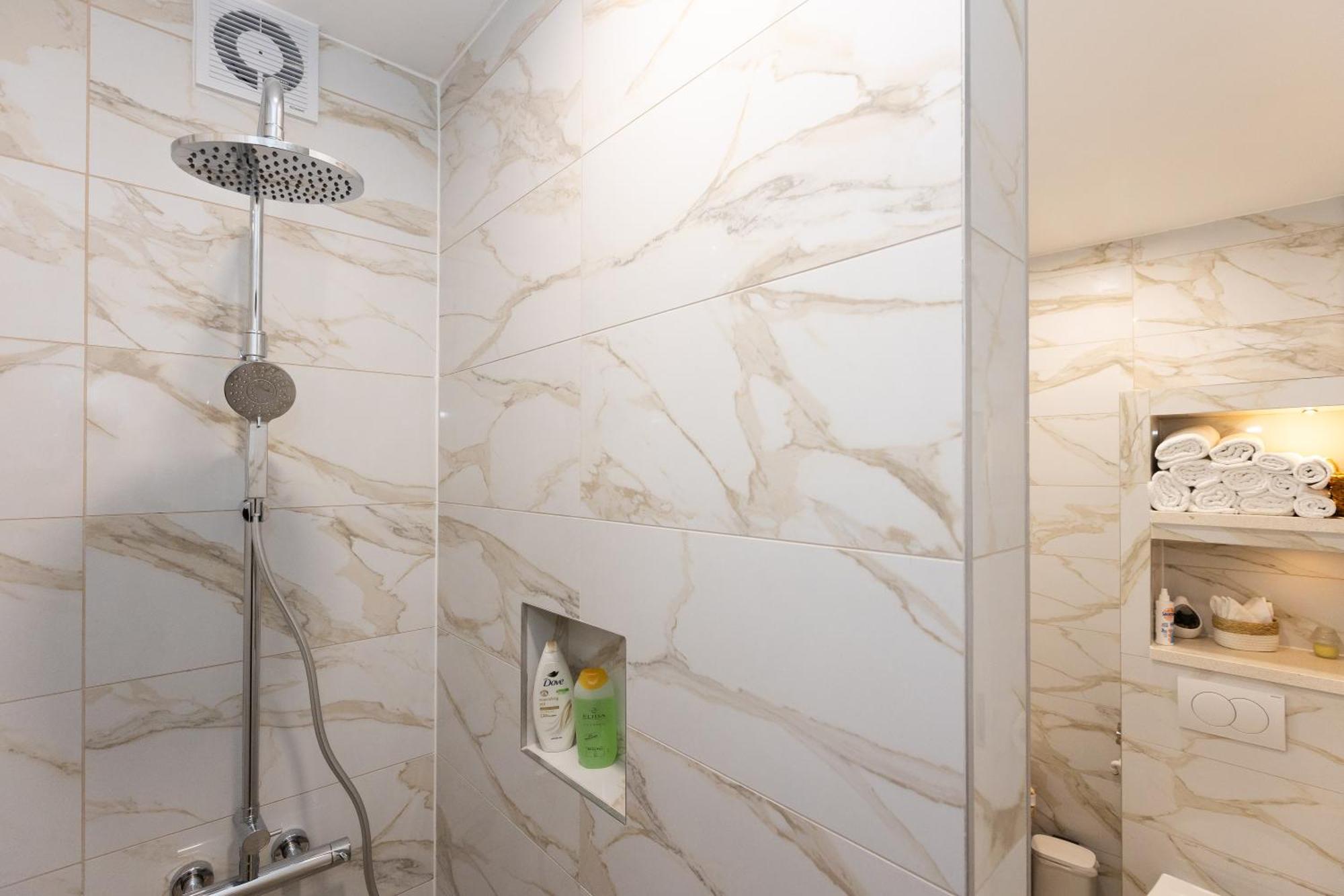 Apartament Flora *